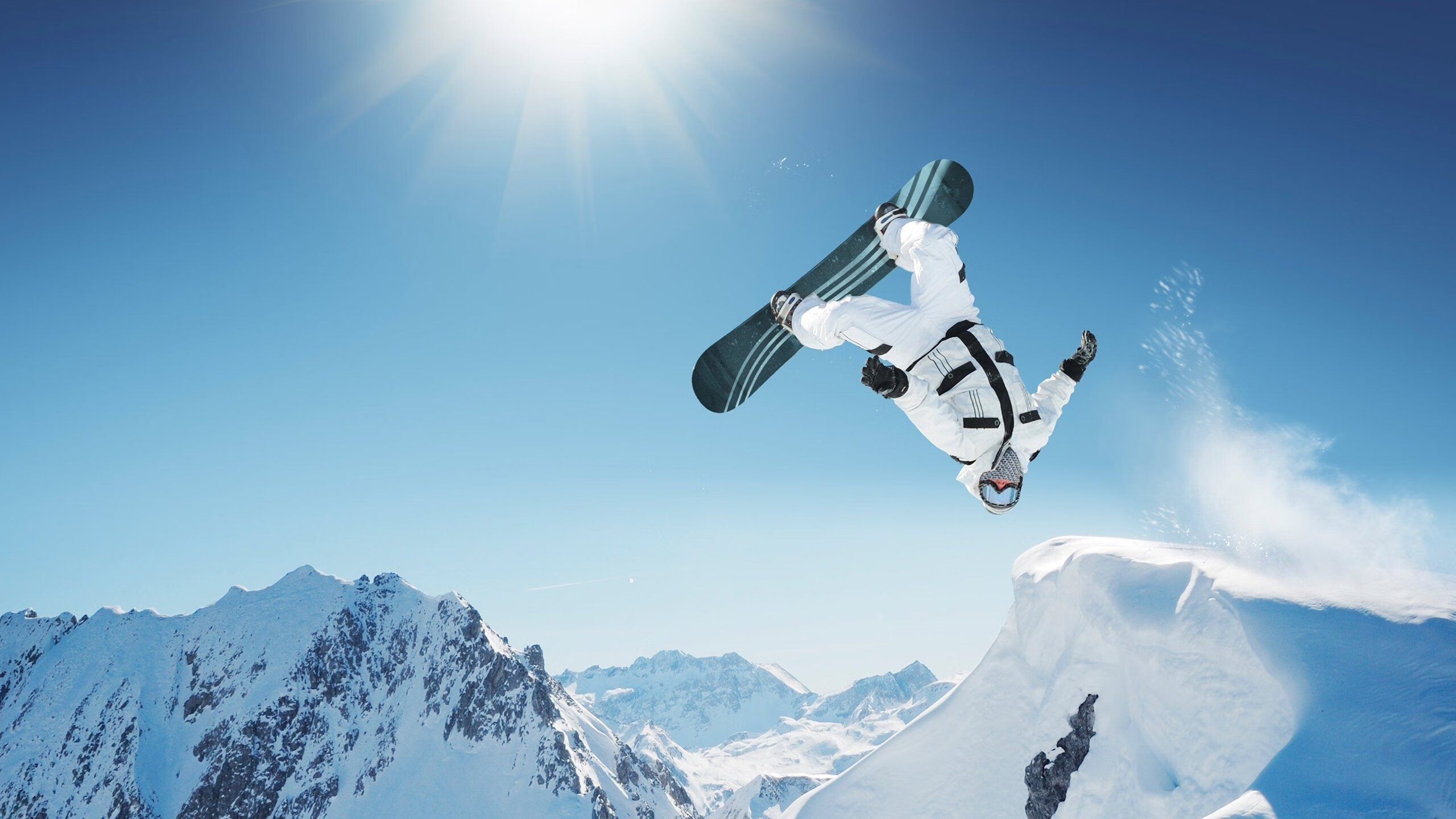 中国花样游泳队演绎东方美学,裁判齐赞创新编排,中国花样游泳队领队